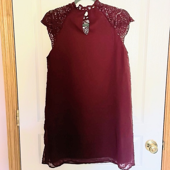 Burgundy Lace Top Dress size M - Picture 4 of 4